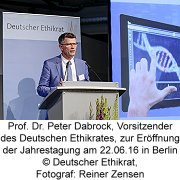 Prof. Dr. Peter Dabrock, Vorsitzender des Deutschen Ethikrates, zur Eröffnung der Jahrestagung am 22.06.16 in Berlin, (c) Deutscher Ethikrat, Fotograf: Reiner Zensen